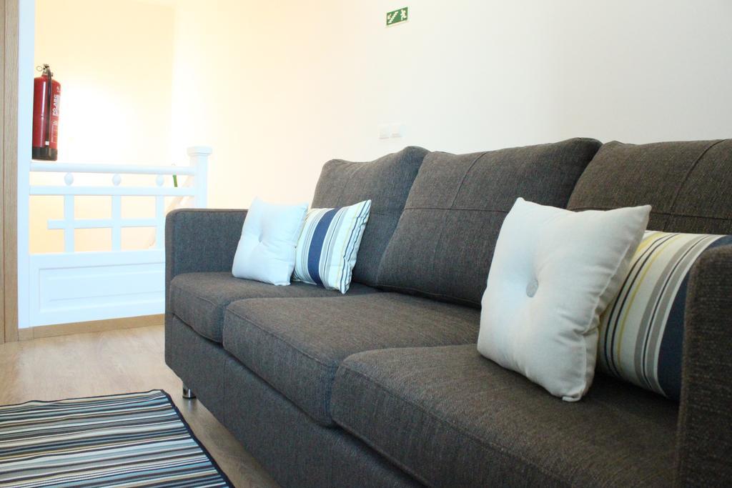 Quarto Twin com Casa de Banho Partilhada